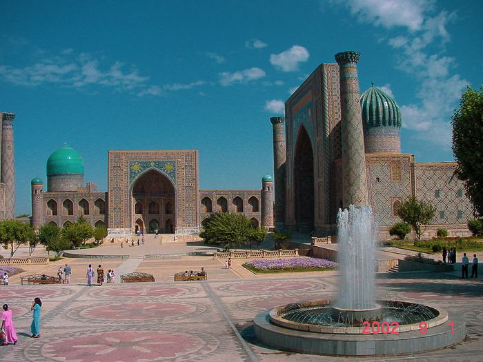 Uzbekistan — Samarkand 2001