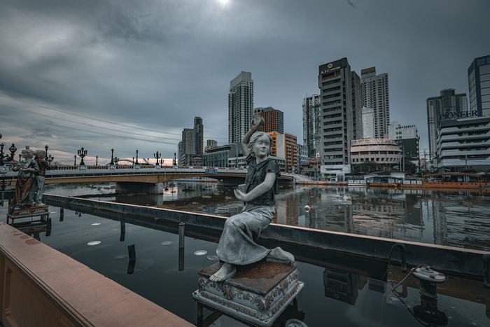 Philippines — Chinatown and Intramuros