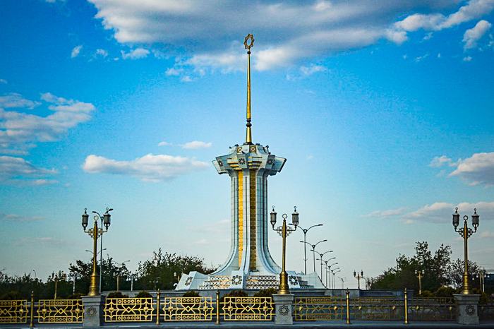 Turkmenistan — Turkmen Architecture